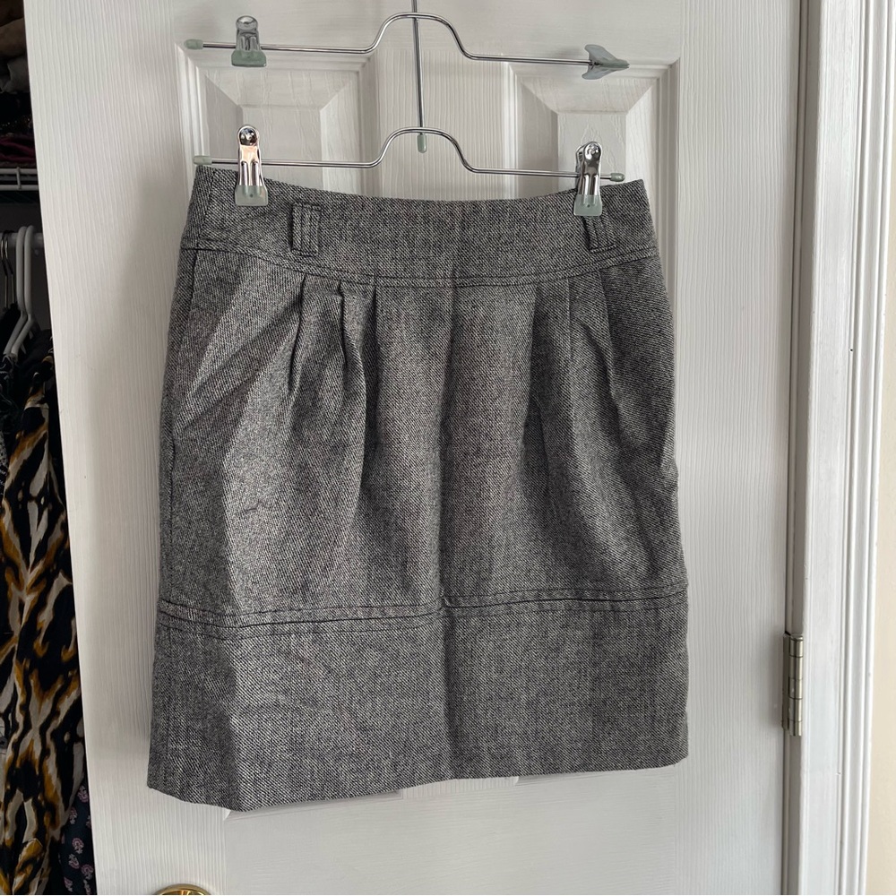 NWOT anthropologie heathered gray wool material bubble business casual skirt